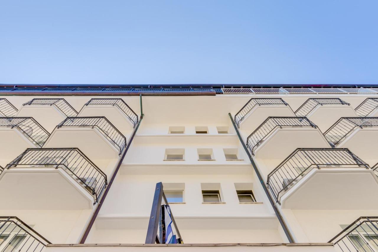 Hotel Manila Lido di Jesolo Exterior photo