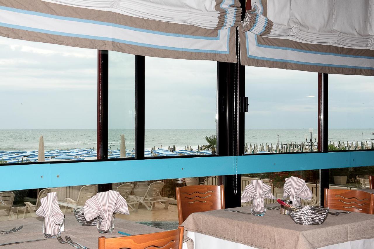 Hotel Manila Lido di Jesolo Exterior photo